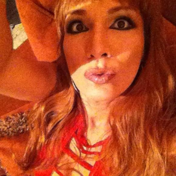 Meet your Posher, Divina - Picture 1 of 1